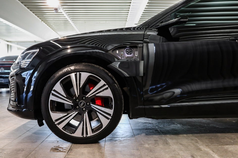Audi Q8 e-tron 55 S-line Black Edition quattro 5d