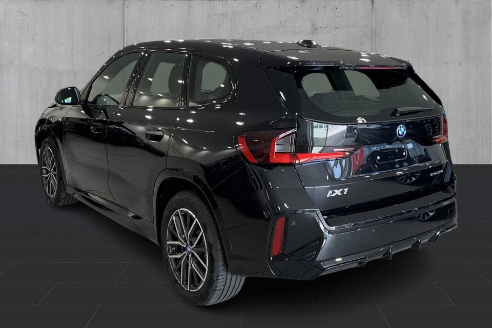 BMW iX1 eDrive20 M-Sport 5d