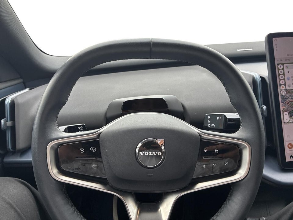 Volvo EX30 Extended Range Plus 5d