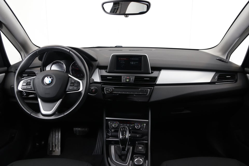 BMW 218d 2,0 Active Tourer Advantage aut. 5d