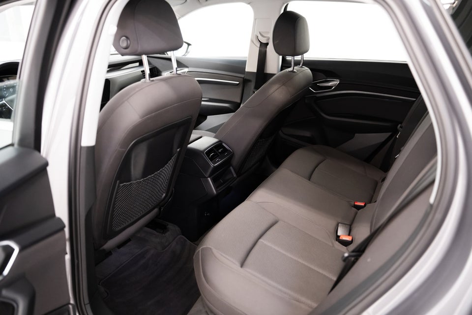 Audi e-tron 50 quattro 5d