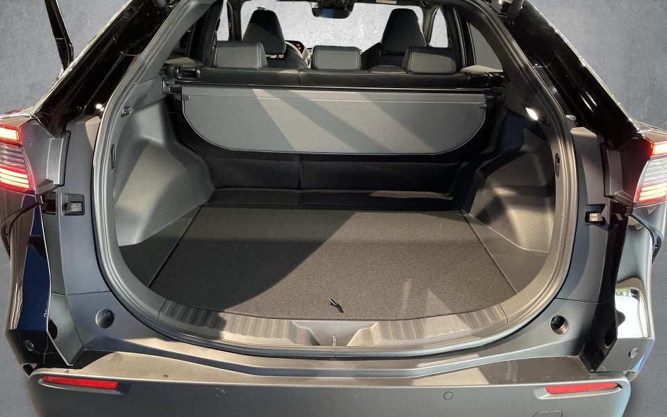 Toyota bZ4X Executive 5d