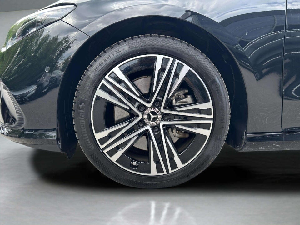 Mercedes CLA250+ EQ Progressive Advance Plus 4d
