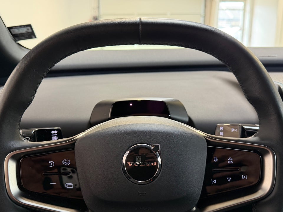 Volvo EX30 Extended Range Plus 5d