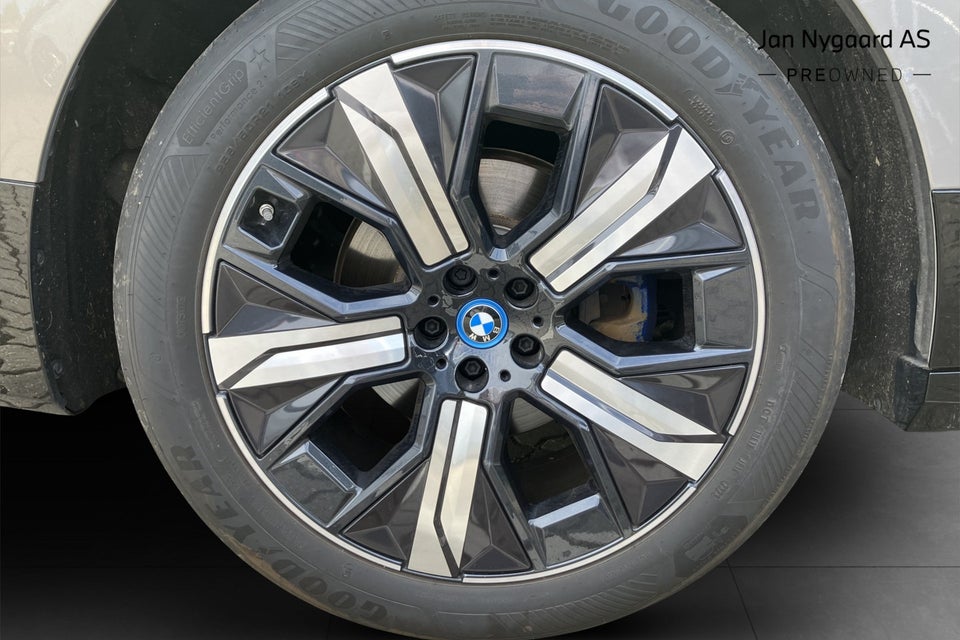 BMW iX xDrive40 Super Charged 5d