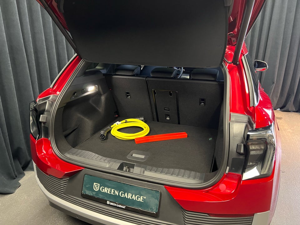 Ford Explorer 77 Premium Extended Range 5d