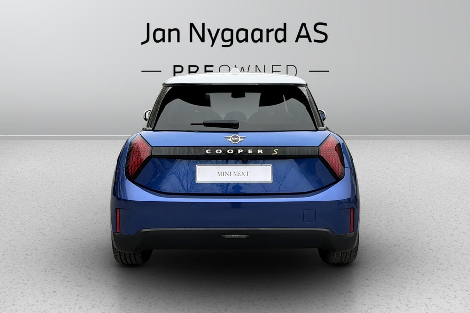 MINI Cooper SE Favoured Trim XL 3d