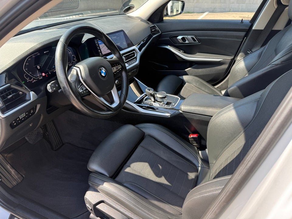BMW 330e 2,0 Touring Sport Line aut. 5d