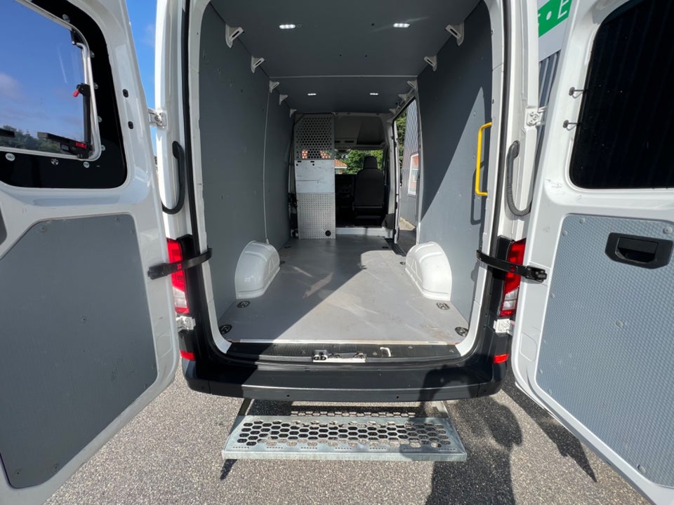 MAN TGE 2,0 3.140 Kassevogn L3H2 aut. FWD