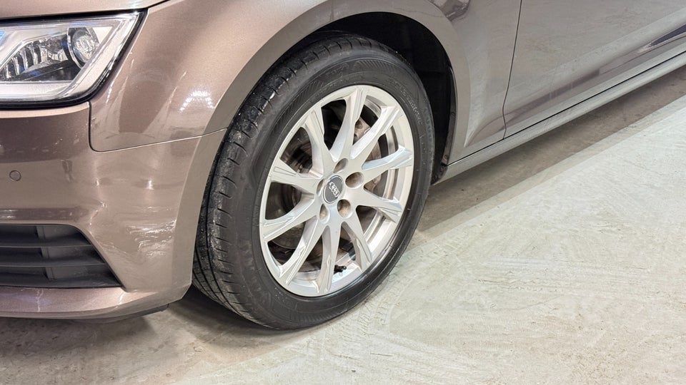 Audi A4 2,0 TDi 190 Avant S-tr. 5d