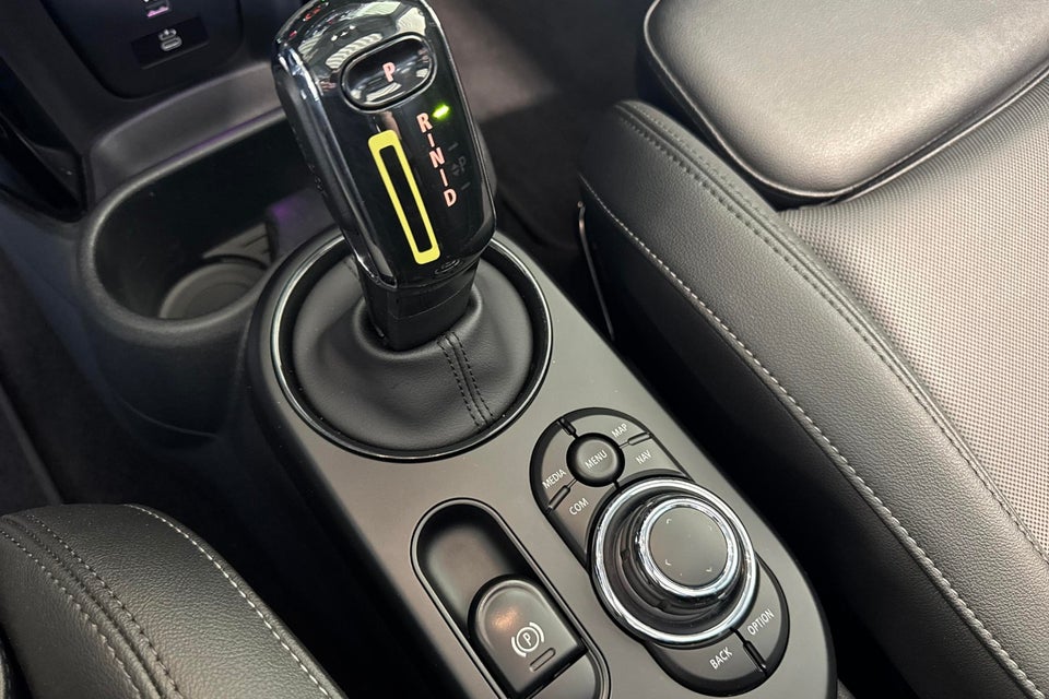 MINI Cooper SE Edition Premium Plus 3d