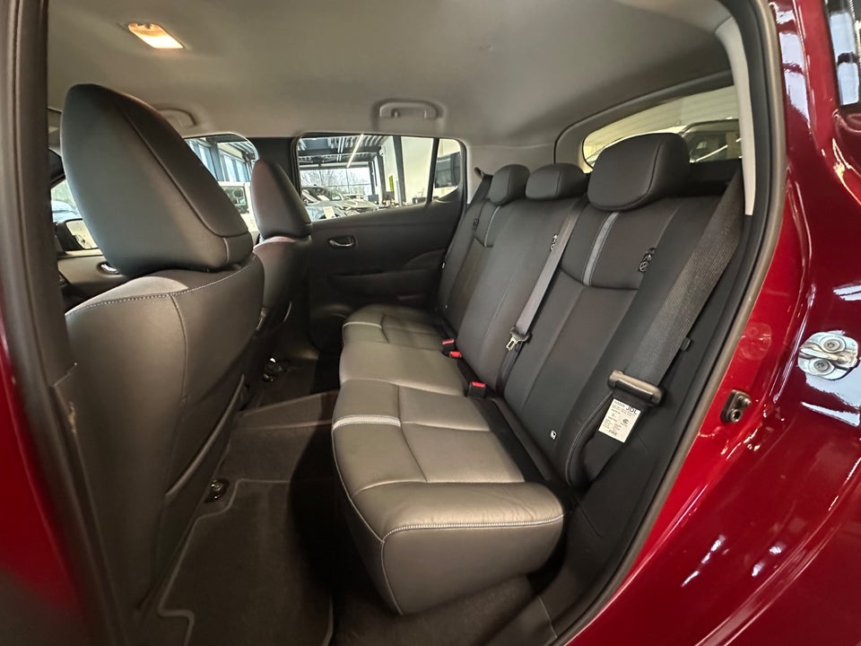 Nissan Leaf 40 Tekna 5d