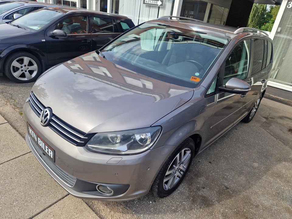 VW Touran 1,6 TDi 105 Trendline DSG 7prs 5d