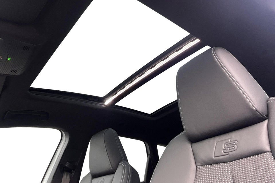 Audi Q4 e-tron 45 S-line Edition 5d