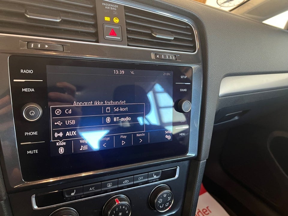 VW Golf VII 1,0 TSi 85 Trendline 5d