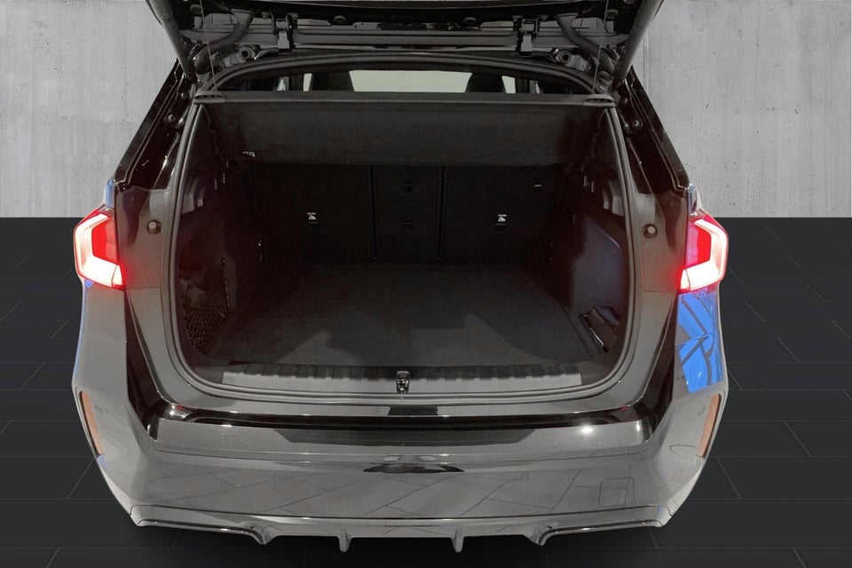 BMW iX1 eDrive20 M-Sport Pro 5d