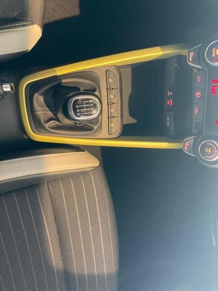 Kia Stonic 1,0 T-GDi Advance Intro 5d