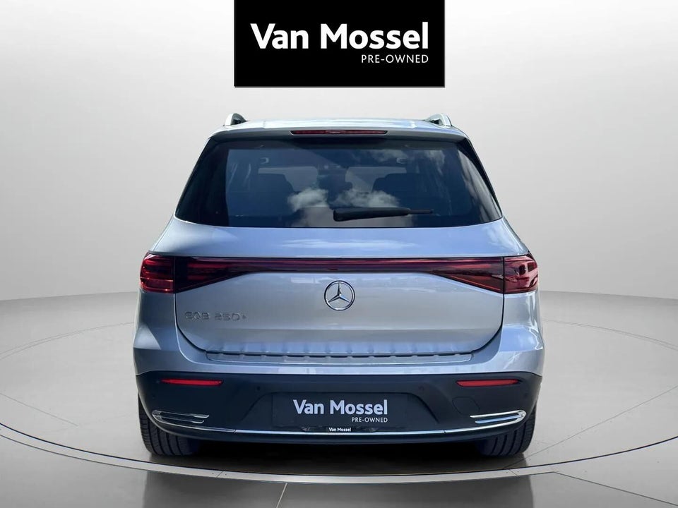 Mercedes EQB250+ Progressive Advance Plus 5d