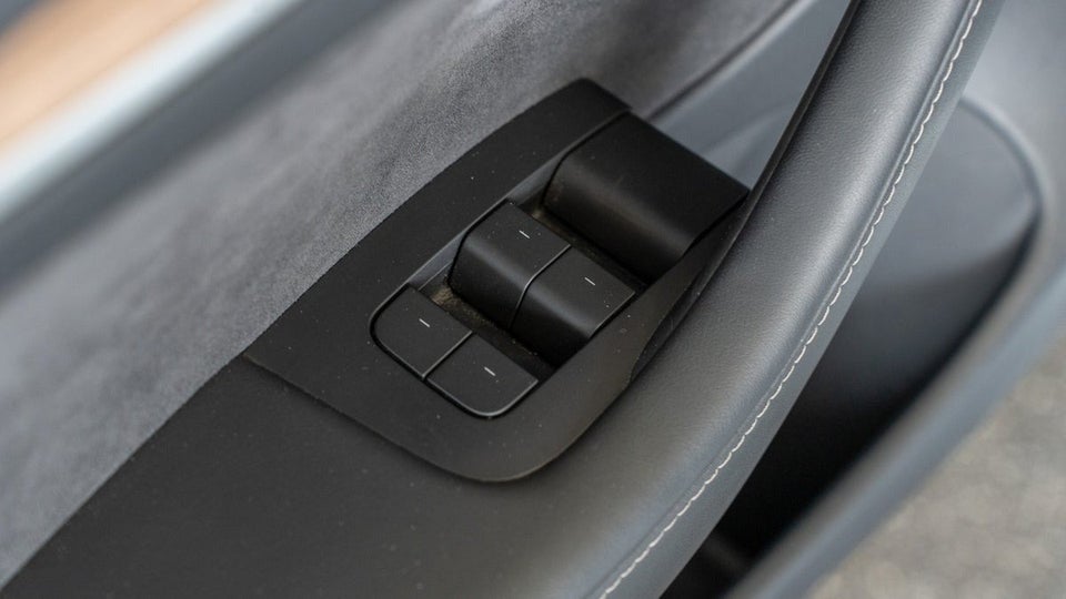 Tesla Model 3 Long Range AWD 4d