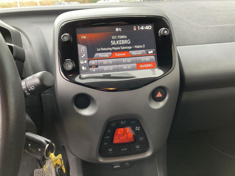 Toyota Aygo 1,0 VVT-i x-press 5d