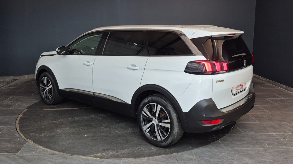 Peugeot 5008 1,2 PureTech 130 Allure EAT8 7prs 5d