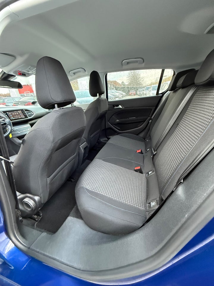 Peugeot 308 1,5 BlueHDi 130 Style 5d