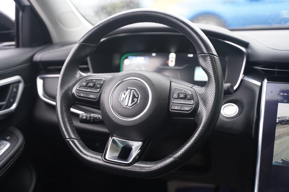 MG Marvel R Luxury 5d