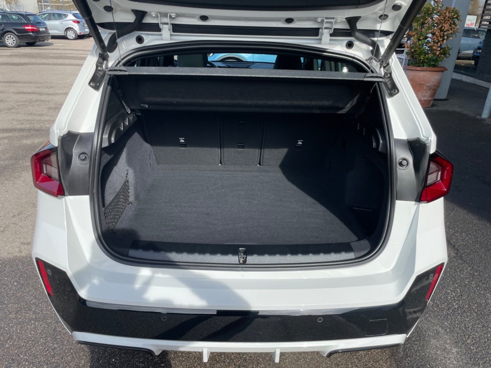 BMW iX1 eDrive20 M-Sport 5d