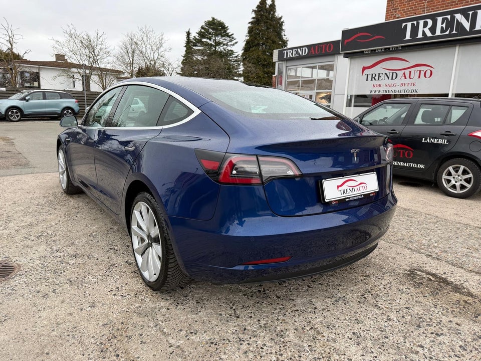 Tesla Model 3 Standard Range+ RWD 4d