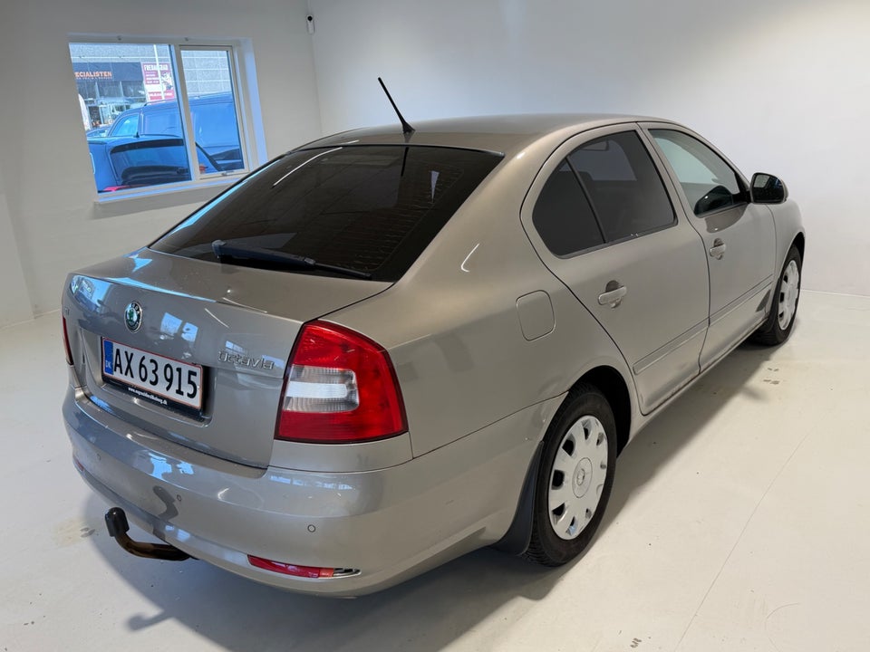Skoda Octavia 1,6 TDi 105 Elegance 5d