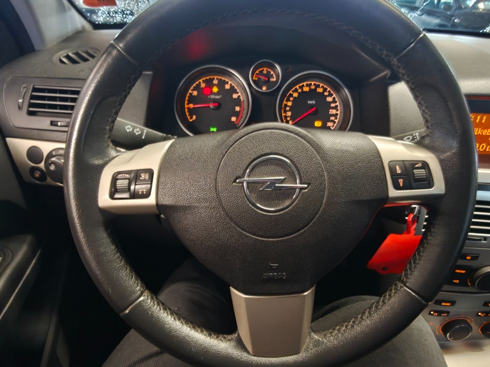 Opel Astra 1,6 8V Comfort 5d