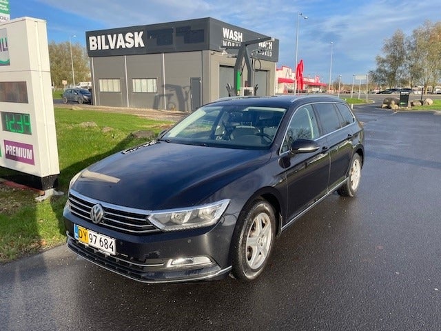 VW Passat 2,0 TDi 190 Highline Variant DSG Van 5d