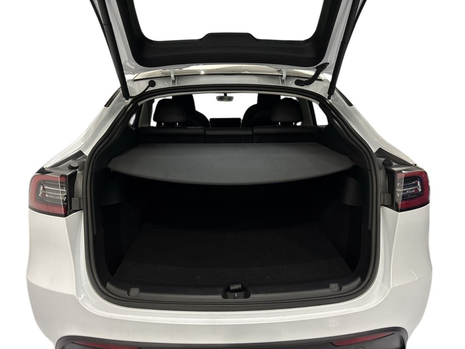 Tesla Model Y RWD 5d