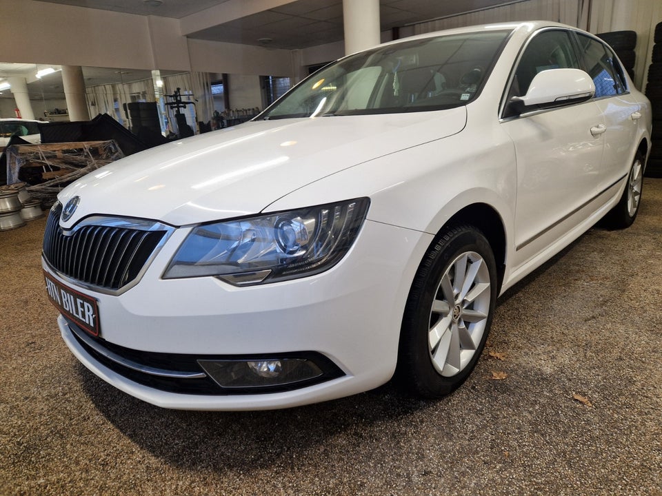 Skoda Superb 2,0 TDi 170 Elegance DSG 5d