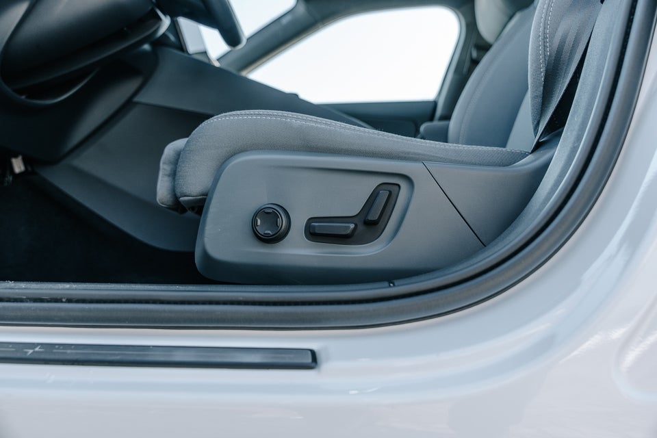 Polestar 2 Long Range AWD 5d