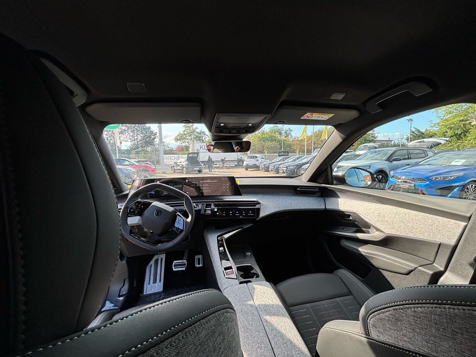 Peugeot e-5008 77 GT Pack 7prs 5d