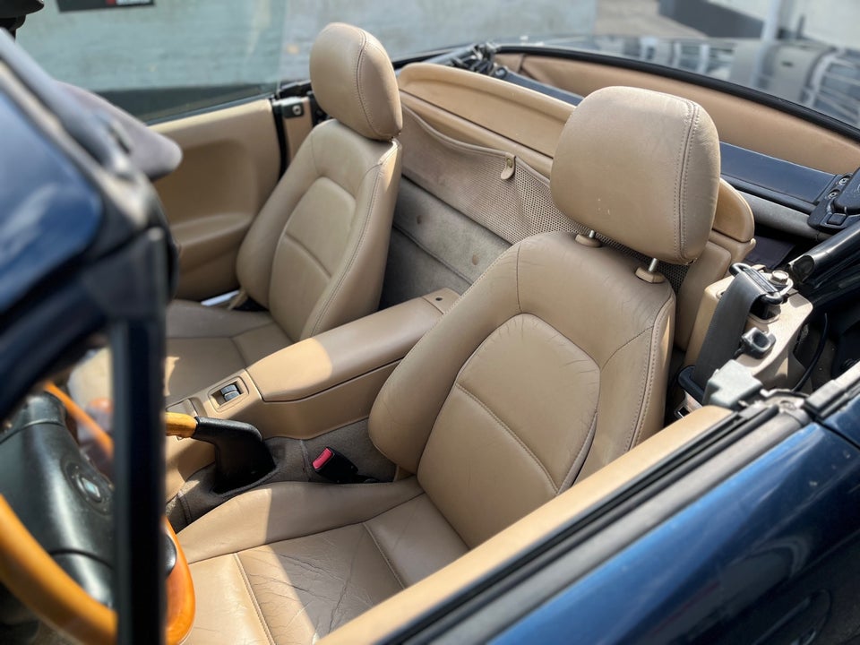 Mazda MX-5 1,6i  2d