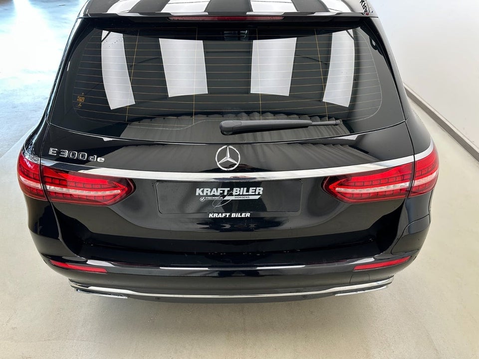 Mercedes E300 de 2,0 Business stc. aut. 5d
