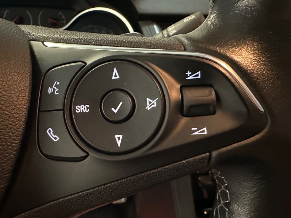 Opel Grandland X 1,6 Hybrid Ultimate aut. 5d