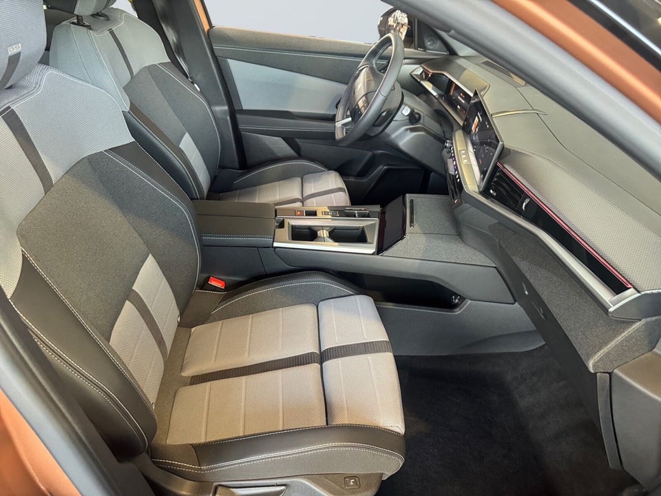 Opel Grandland-e 73 GS Sky 5d