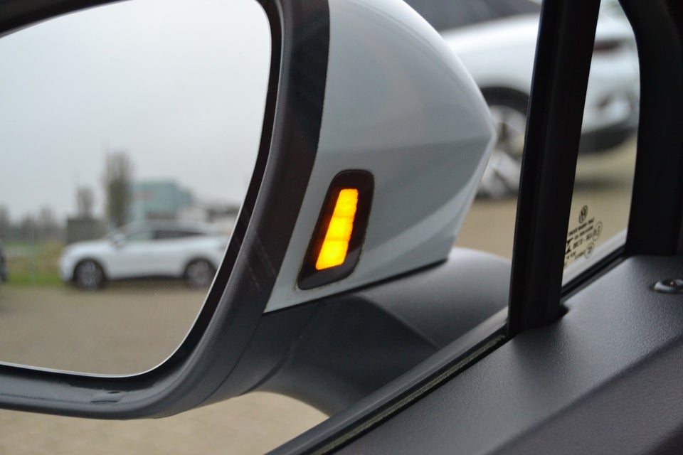 VW ID.4 77 Pro Performance Family 5d