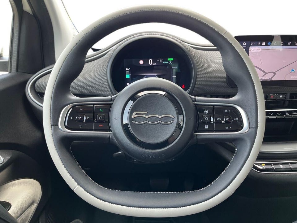 Fiat 500e 42 la Prima by Bocelli 3d