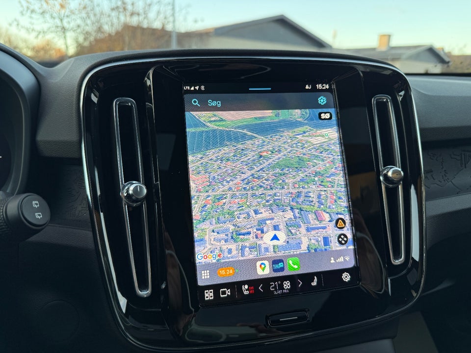 Volvo EX40 Extended Range Black Edition 5d