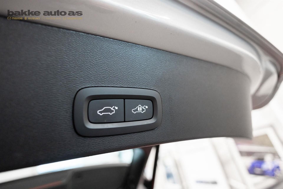 Volvo XC40 ReCharge Extended Range Ultimate 5d