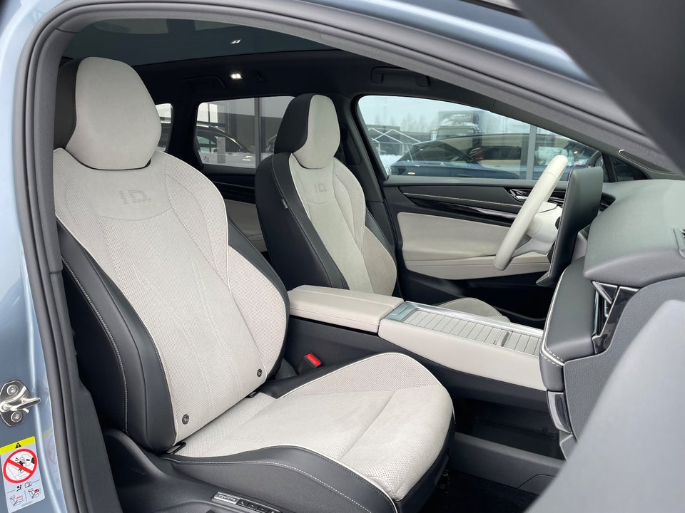 VW ID.7 77 Style+ Tourer 5d