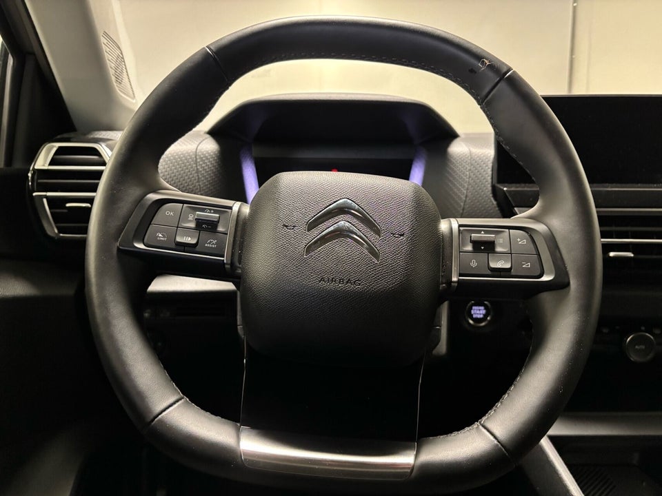 Citroën ë-C4 X 50 Shine 4d