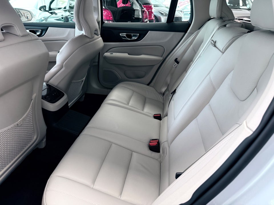 Volvo V60 2,0 T6 ReCharge Inscription aut. AWD 5d