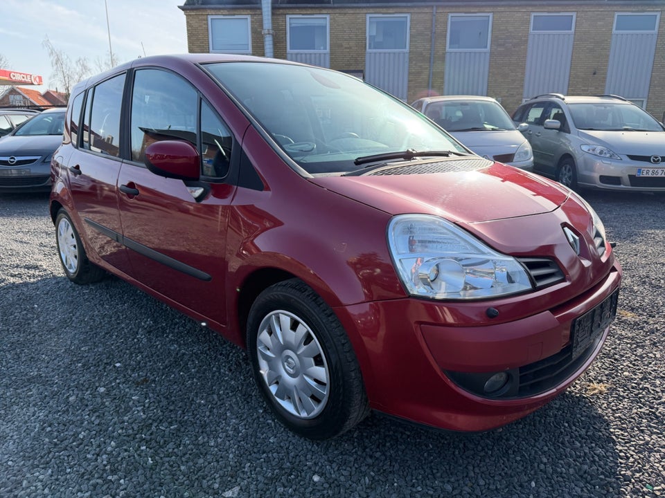 Renault Grand Modus 1,2 16V TCe Expression 5d