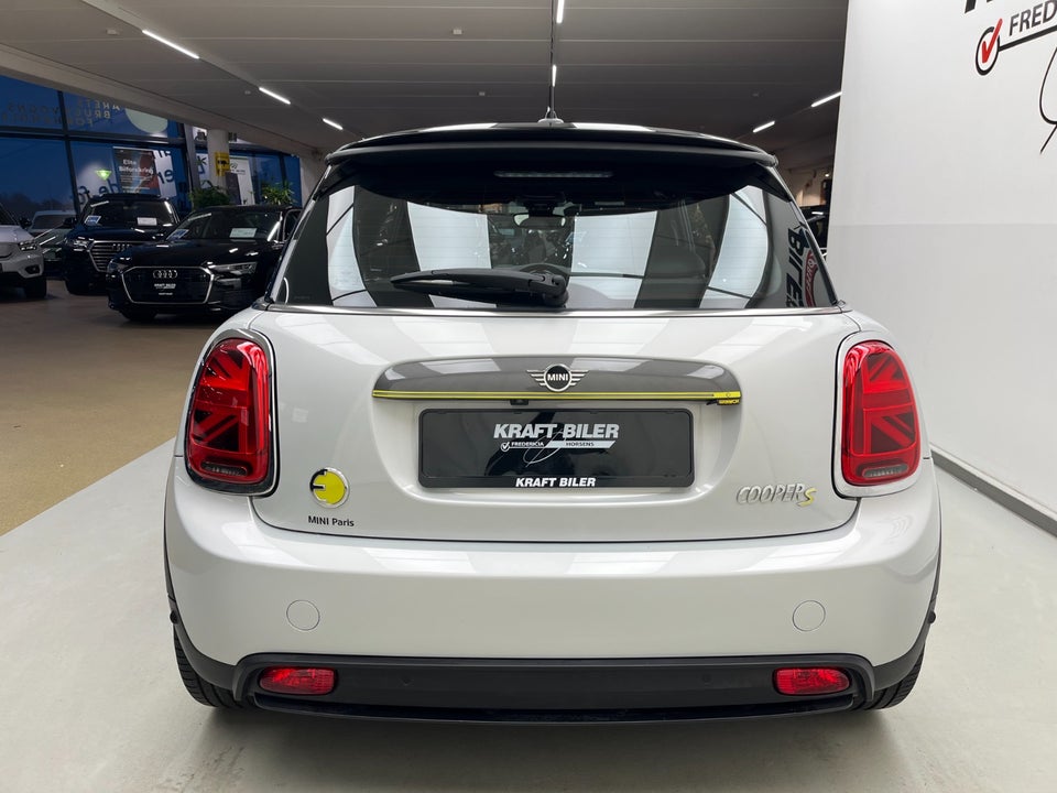 MINI Cooper SE Trim M Greenwich 3d