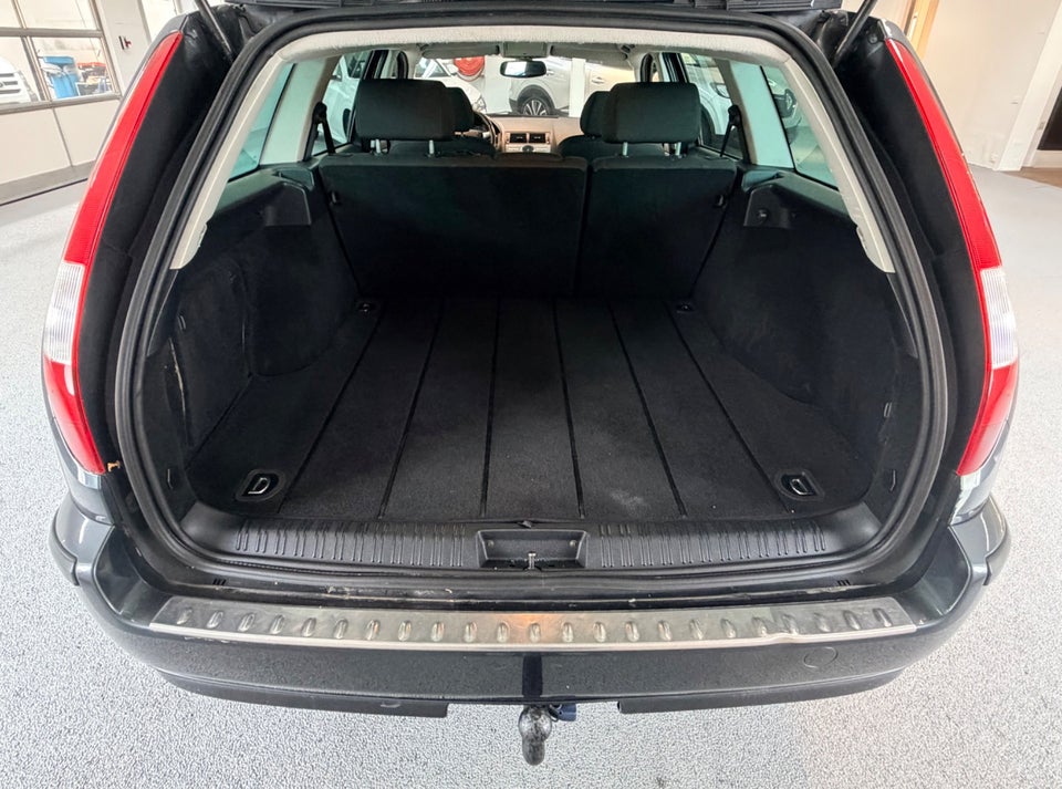 Ford Mondeo 2,0 145 Sport stc. 5d